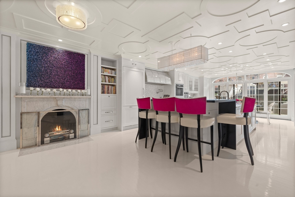 68 W Rutland Sq.