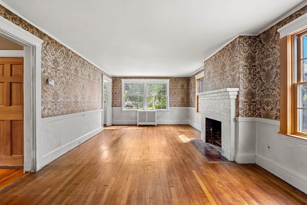 60 Linden Rd