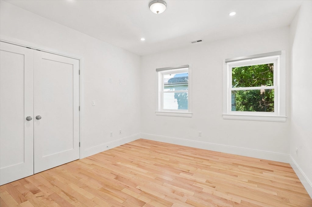 8 Leyden Ave #8, Medford, MA Photo #34