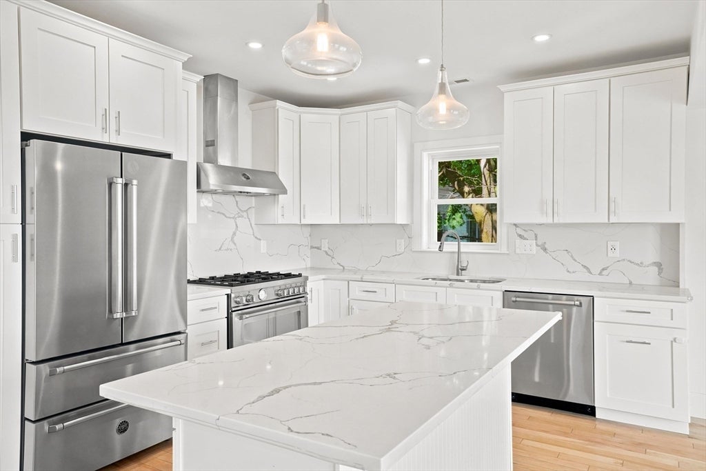 8 Leyden Ave #8, Medford, MA Photo #6