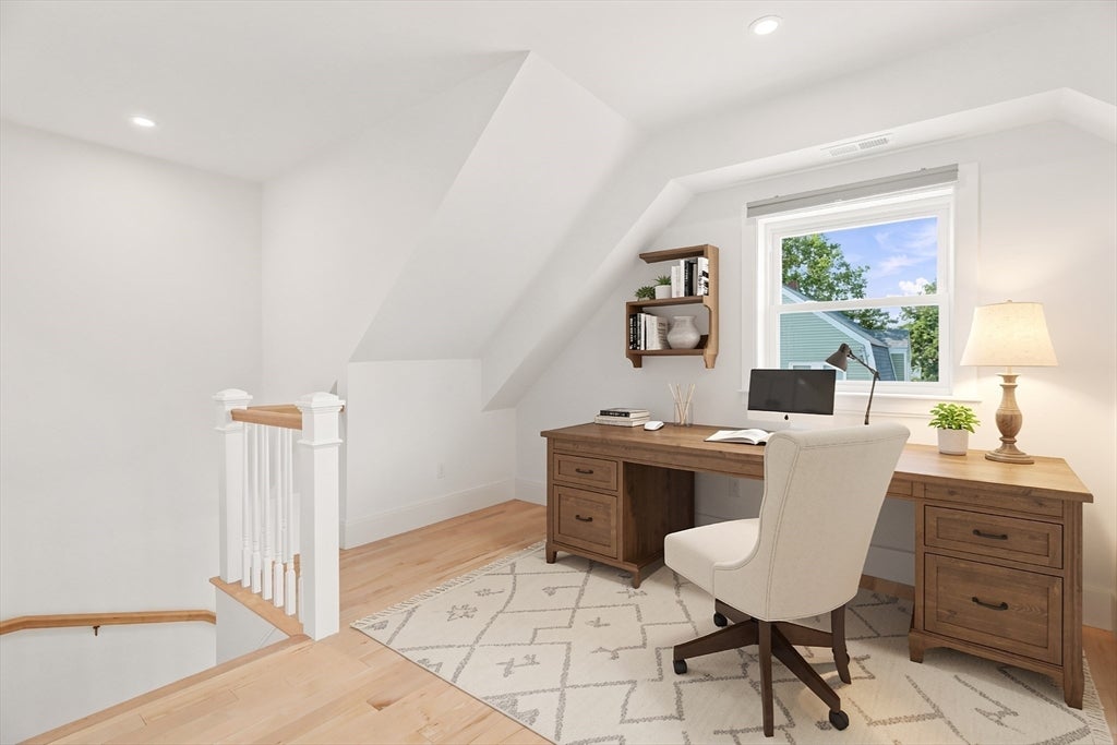 8 Leyden Ave #8, Medford, MA Photo #18