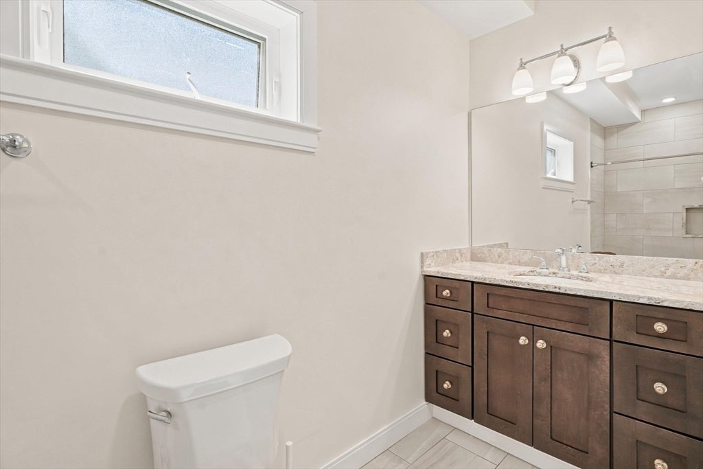 8 Leyden Ave #8, Medford, MA Photo #32