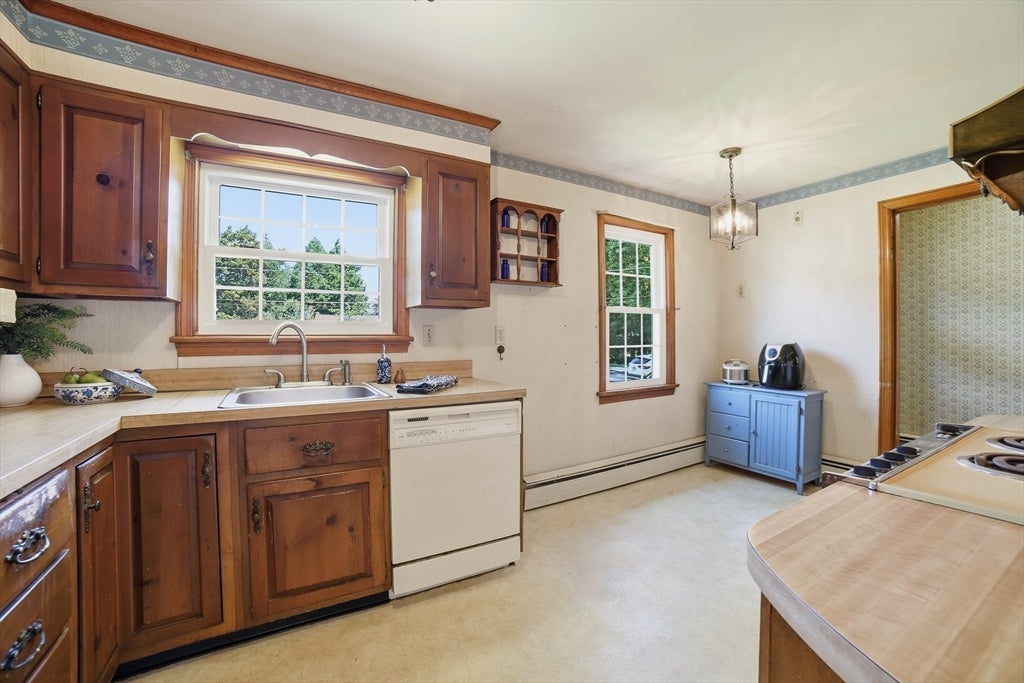 113 Stoneleigh Road, Holden, MA, 113 Stoneleigh Road, Holden, MA Photo #8