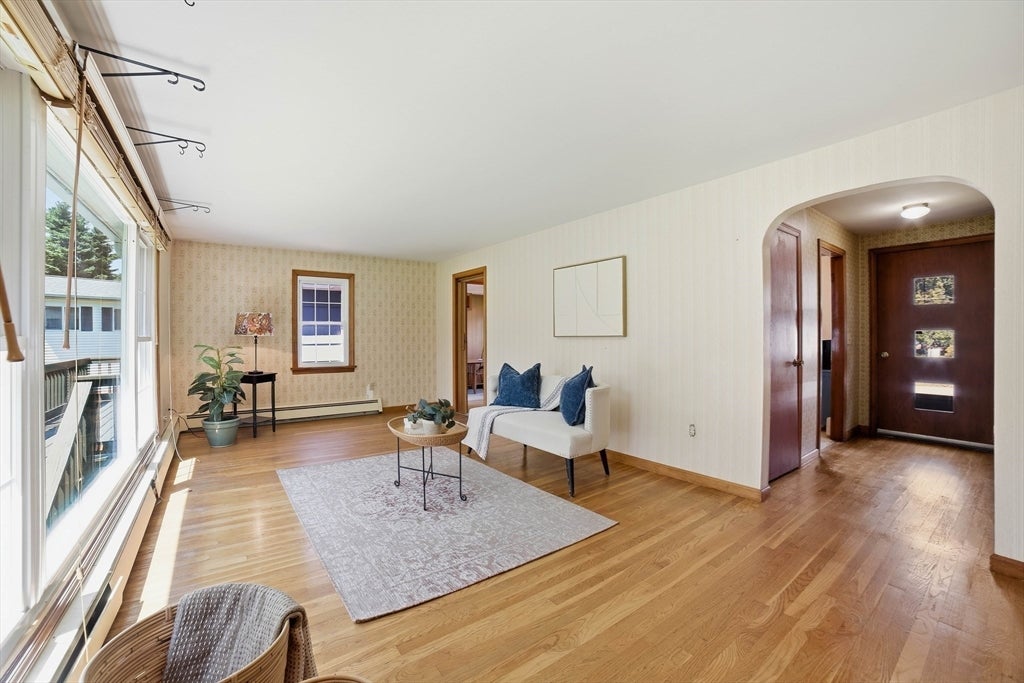 113 Stoneleigh Road, Holden, MA, 113 Stoneleigh Road, Holden, MA Photo #5