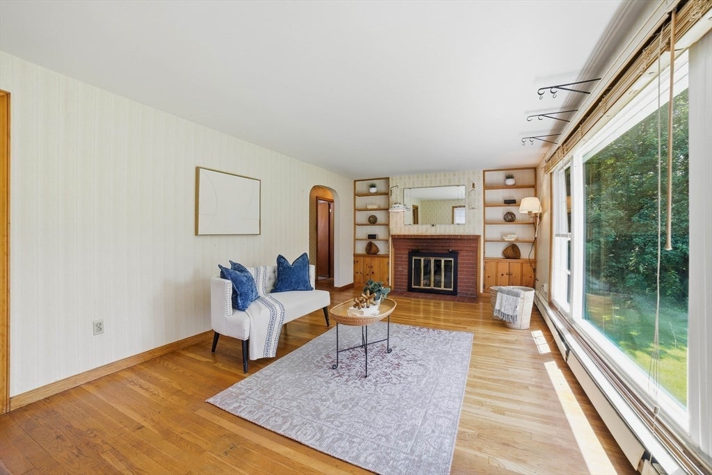 113 Stoneleigh Road, Holden, MA, 113 Stoneleigh Road, Holden, MA Photo #3
