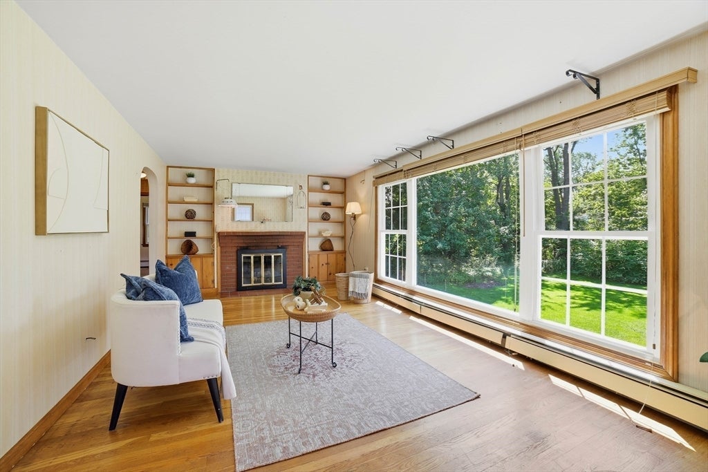 113 Stoneleigh Road, Holden, MA, 113 Stoneleigh Road, Holden, MA Photo #2