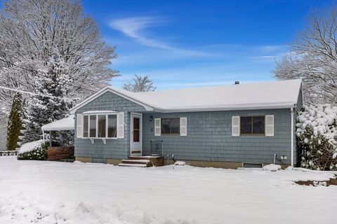 6 Laurine Rd Danvers MA 01923