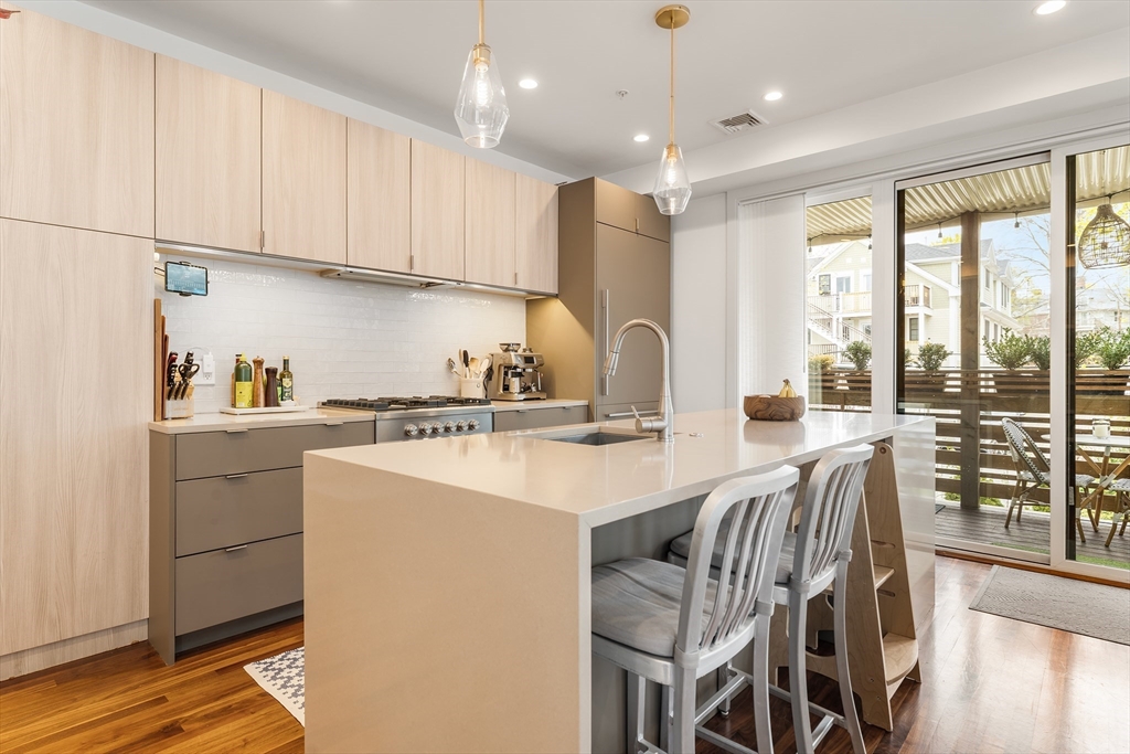 60 Carolina Ave 2