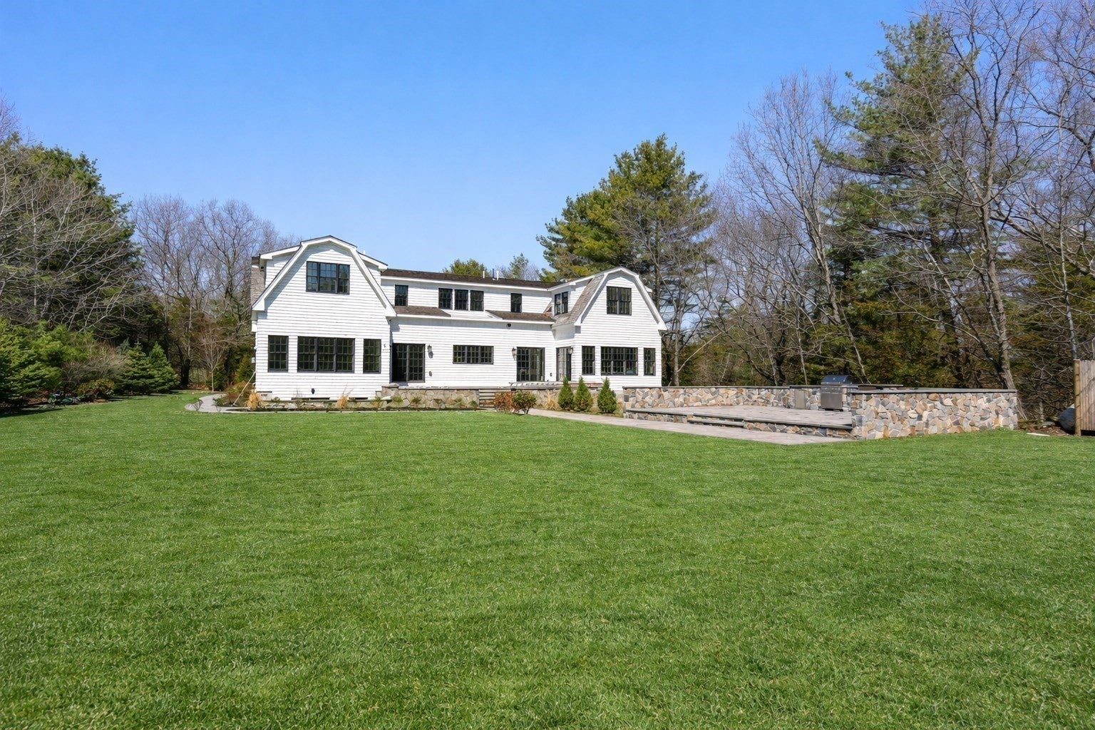 10 Hitching Post Lane
