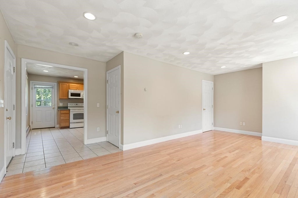 15A Marion Street, Wilmington, MA, 15A Marion Street, Wilmington, MA Photo #4