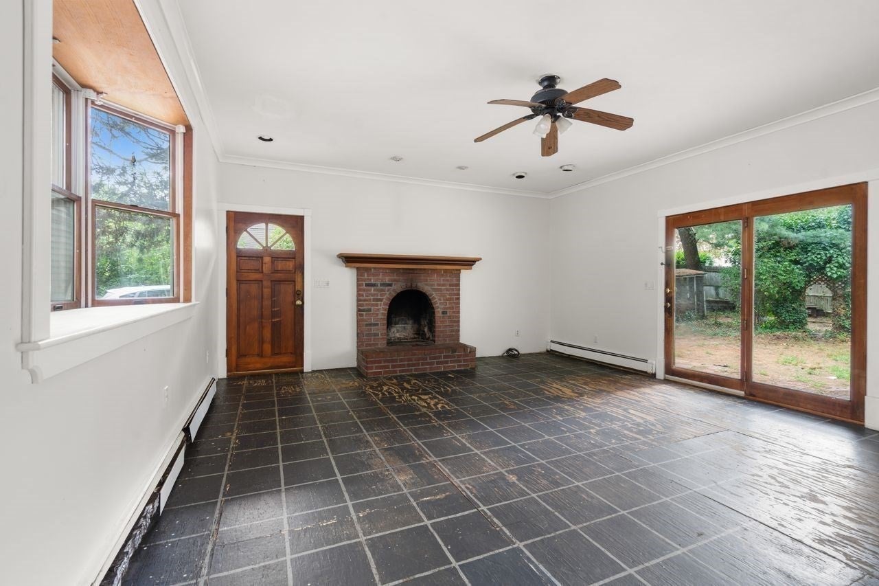 10 Willard St