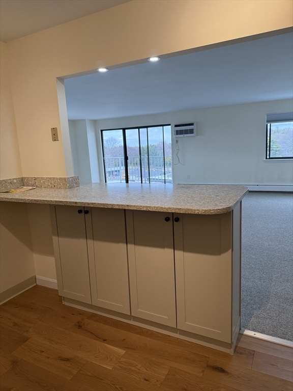 Watertown, Massachusetts 02472, United States, 2 Bedrooms Bedrooms, ,2 BathroomsBathrooms,Residential,Active,97235