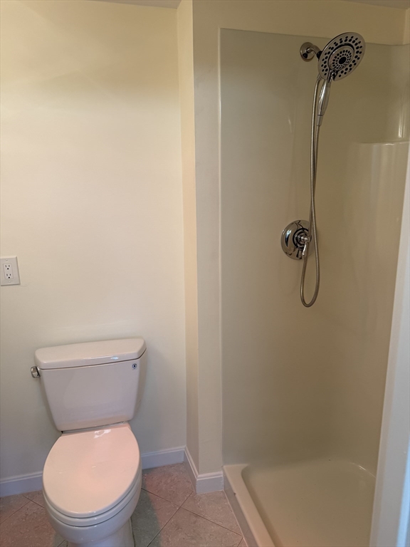 Watertown, Massachusetts 02472, United States, 2 Bedrooms Bedrooms, ,2 BathroomsBathrooms,Residential,Active,97235