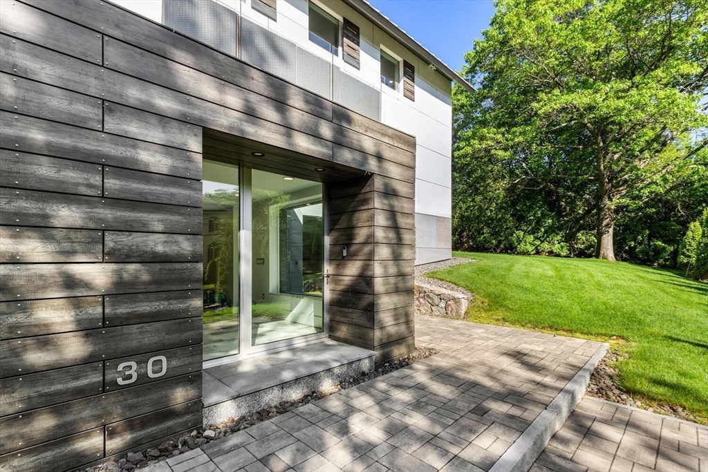 30 Whipple Rd