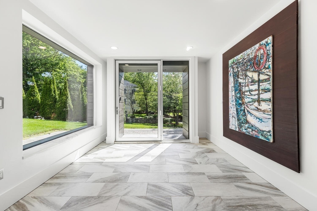 30 Whipple Rd