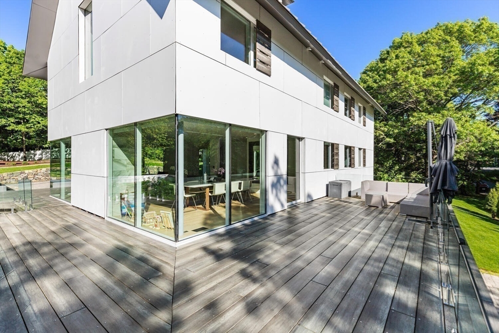 30 Whipple Rd