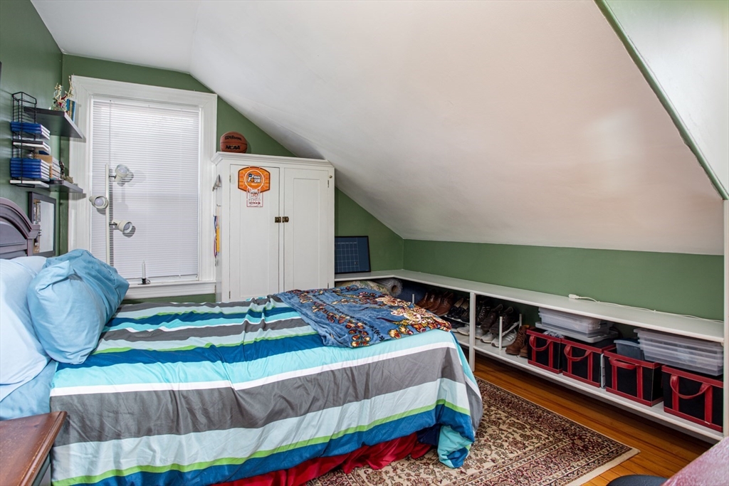 1231 Robeson St, Fall River, MA Photo #25