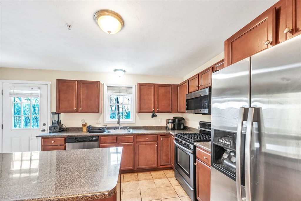 6C Weldon Ave