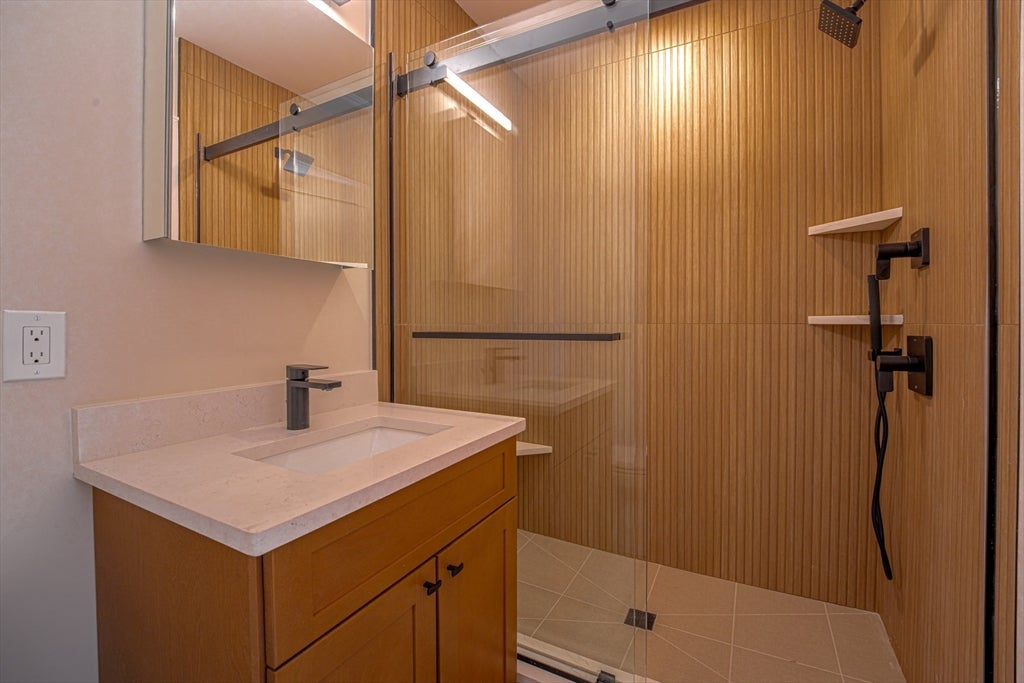 59 Gove St #1, Boston, MA Photo #16