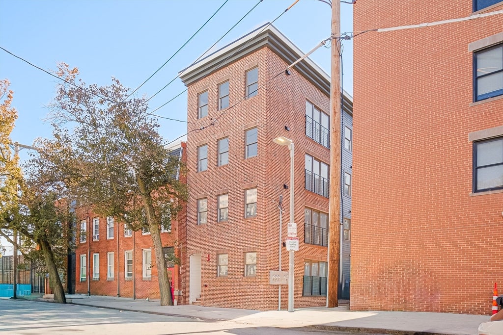 59 Gove St #1, Boston, MA Photo #8