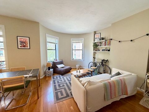 Photo of 40 Saint Botolph Street #34, Boston, MA 02116 (MLS # 73555361)