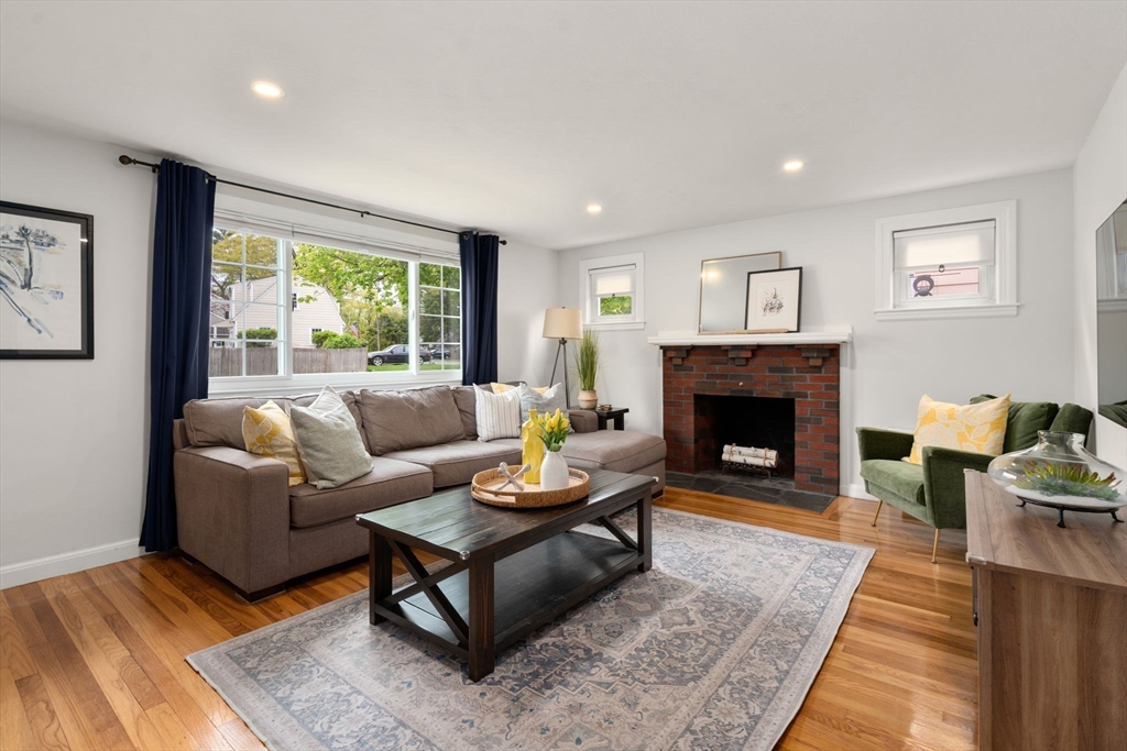 152 Sprague St, Dedham, MA Photo #6