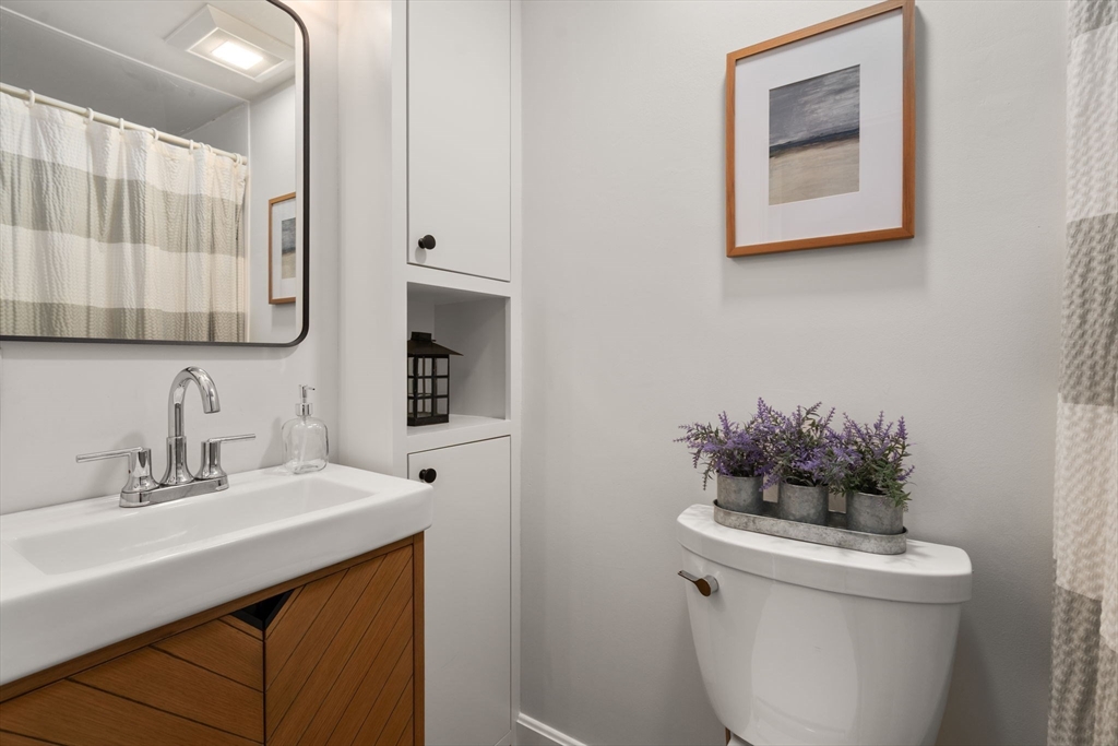152 Sprague St, Dedham, MA Photo #18