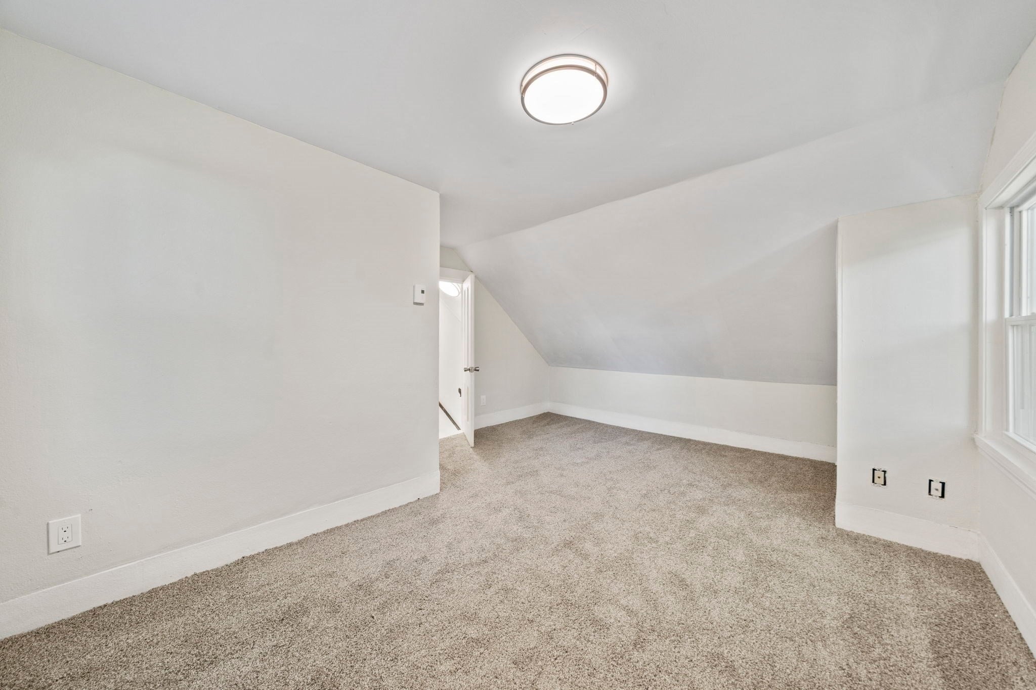1429 Pleasant Street, Weymouth, MA Photo #17