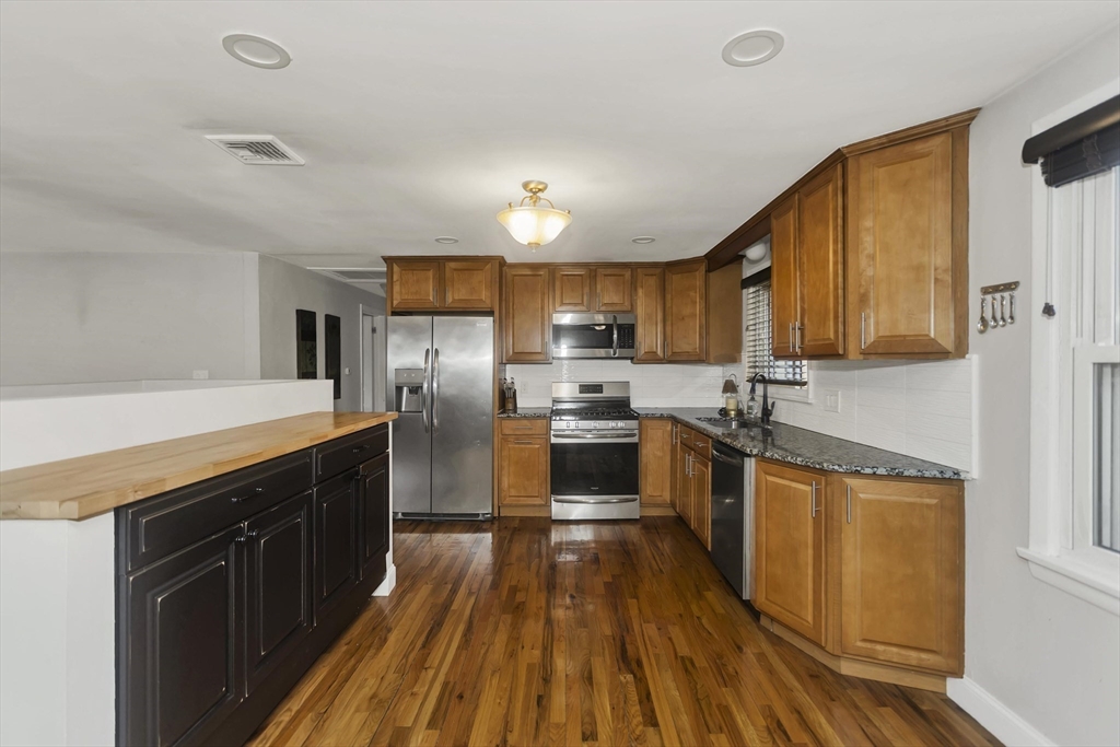 11 Butler Rd