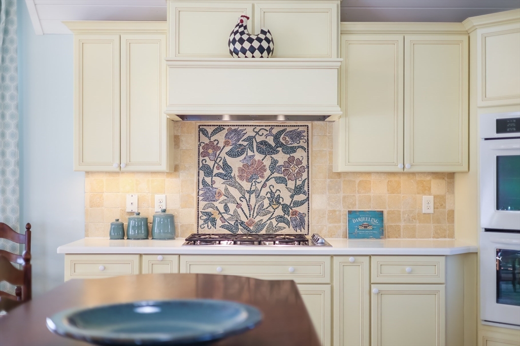 Yarmouth, Massachusetts 02673, United States, 3 Bedrooms Bedrooms, ,3 BathroomsBathrooms,Residential,Active,18342