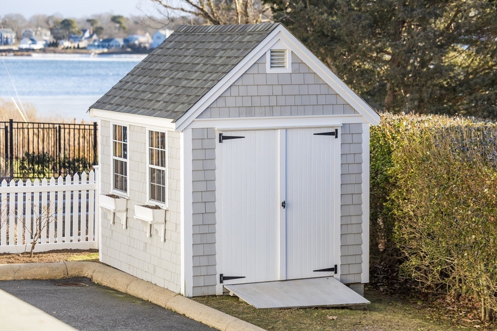 Yarmouth, Massachusetts 02673, United States, 3 Bedrooms Bedrooms, ,3 BathroomsBathrooms,Residential,Active,18342