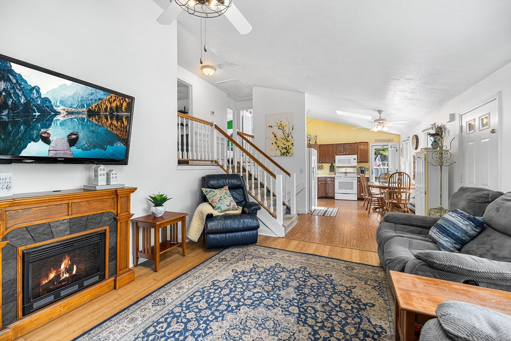 71 Cains Hill Dr