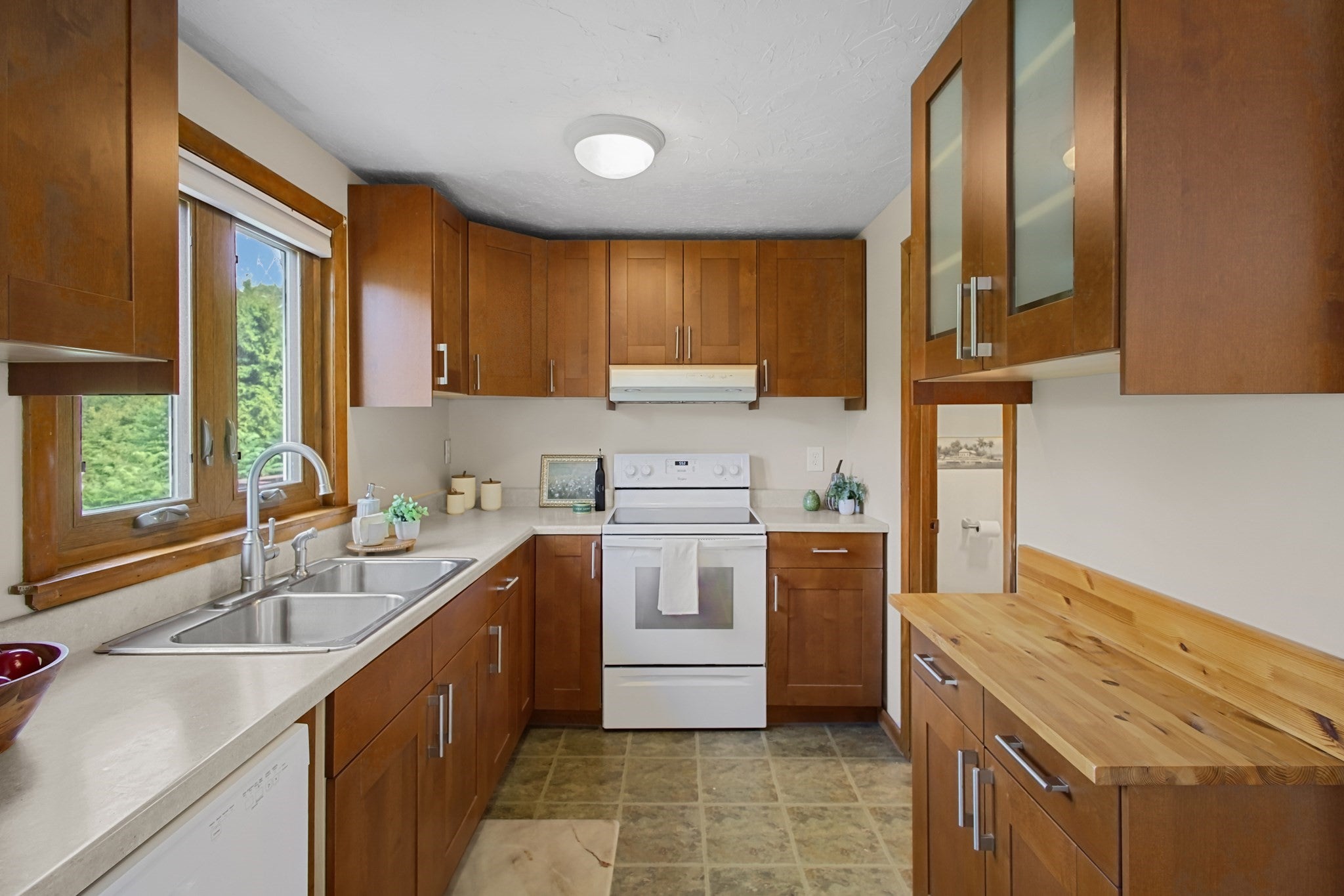 17 Perry Pl #17, Auburn, MA, 17 Perry Pl #17, Auburn, MA Photo #2