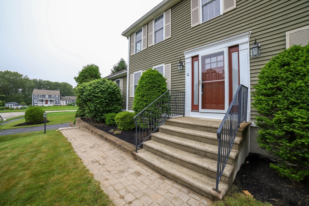 10 Morgan Circle