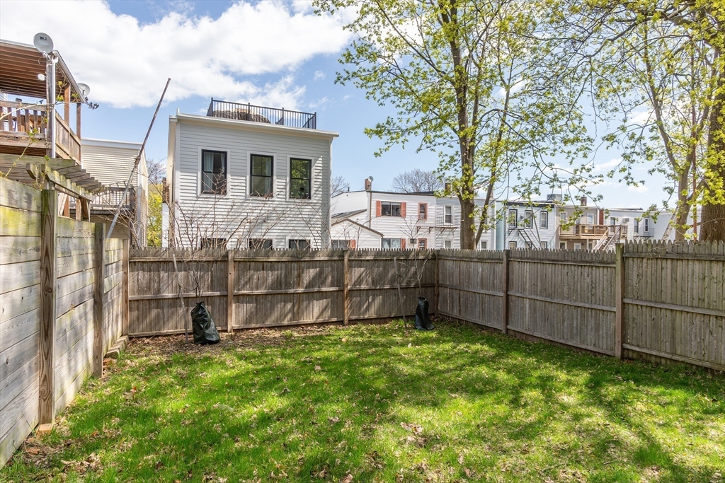 498 Sumner Street #3, Boston, MA Photo #26