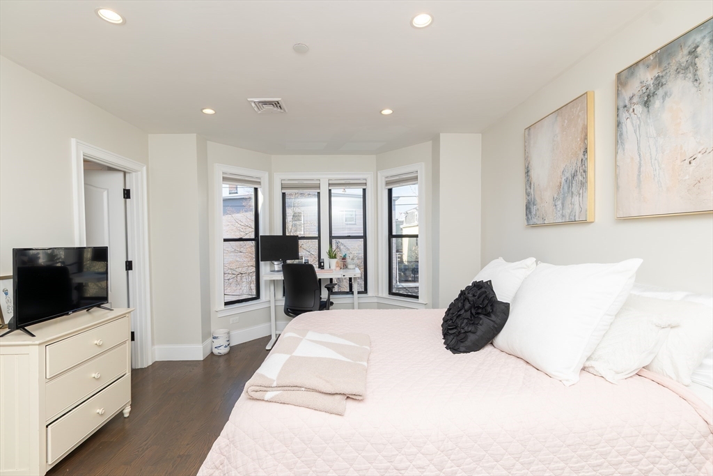 498 Sumner Street #3, Boston, MA Photo #13