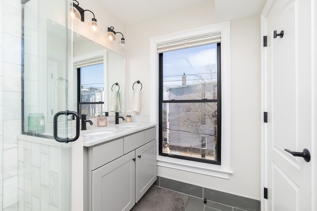 498 Sumner Street #3, Boston, MA Photo #18
