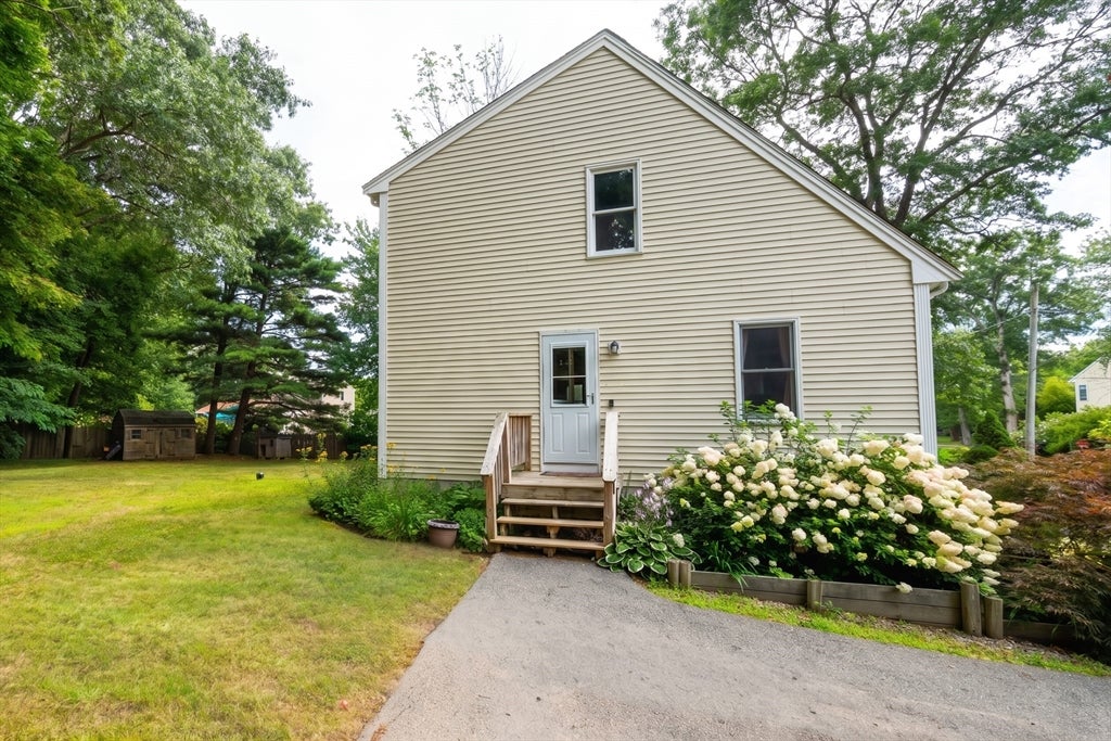 15 Thatcher Sq, Brockton, MA Photo #21