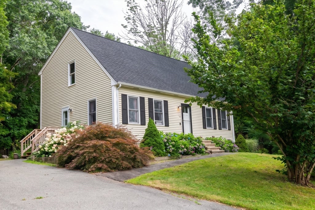 15 Thatcher Sq, Brockton, MA Photo #2