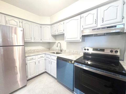 4975 Washington St 109 Boston MA 02132