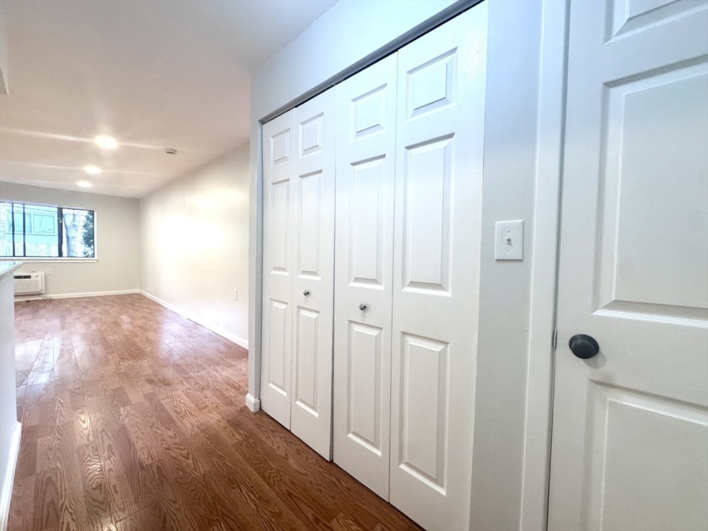 4975 Washington St 109