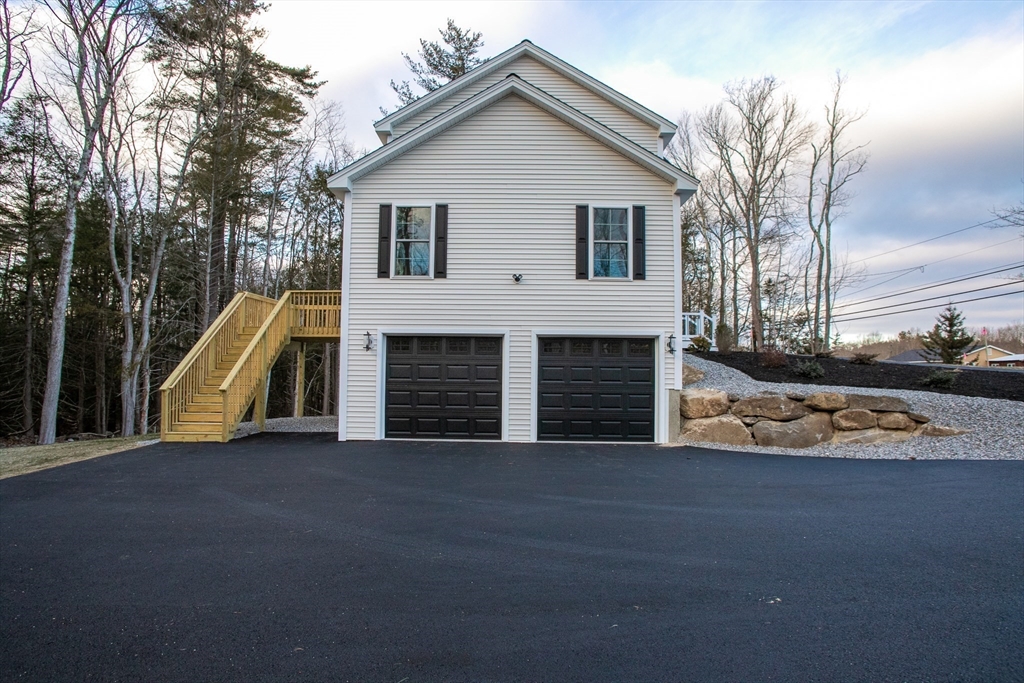 787 Royalston Rd
