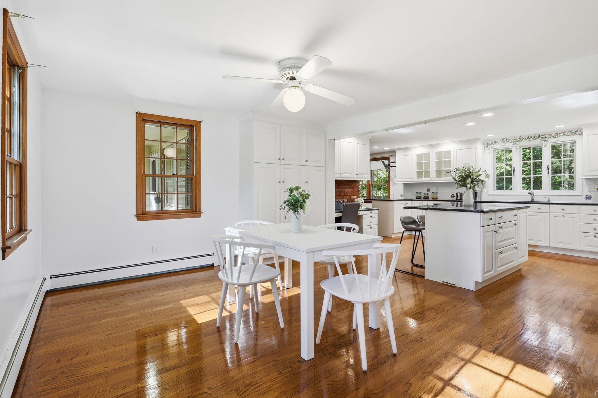 54 Carleton Road, Carlisle, MA Photo #2