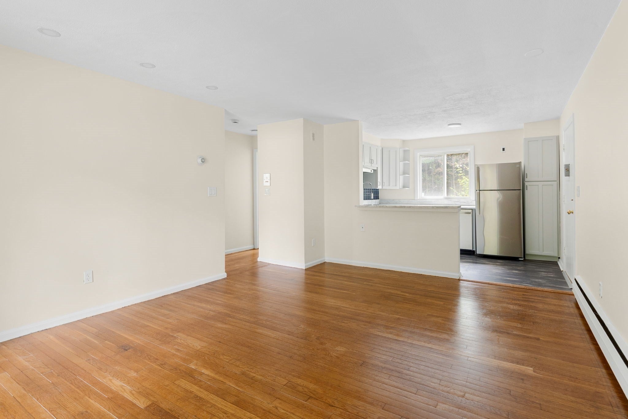 63 Lionel Ave C