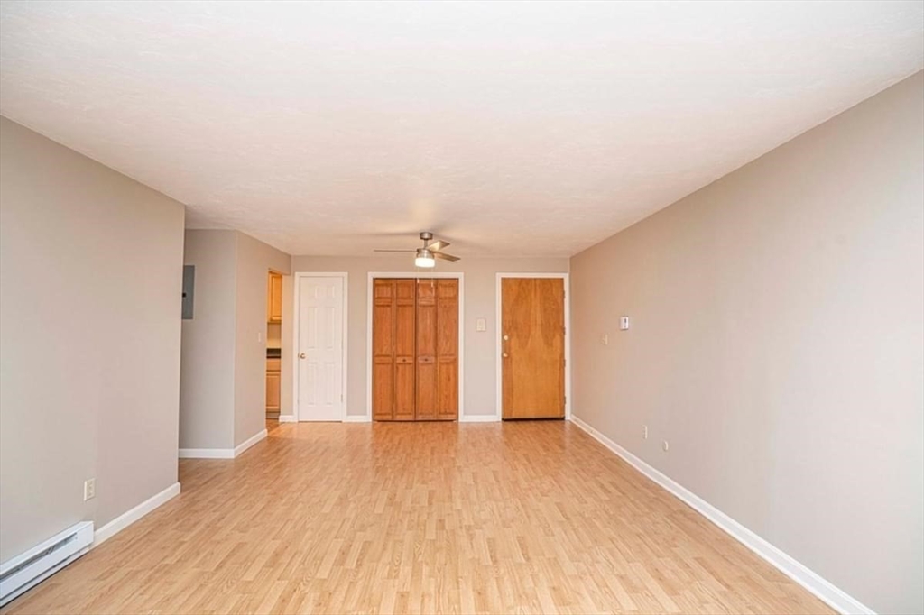 180 Main Street F148