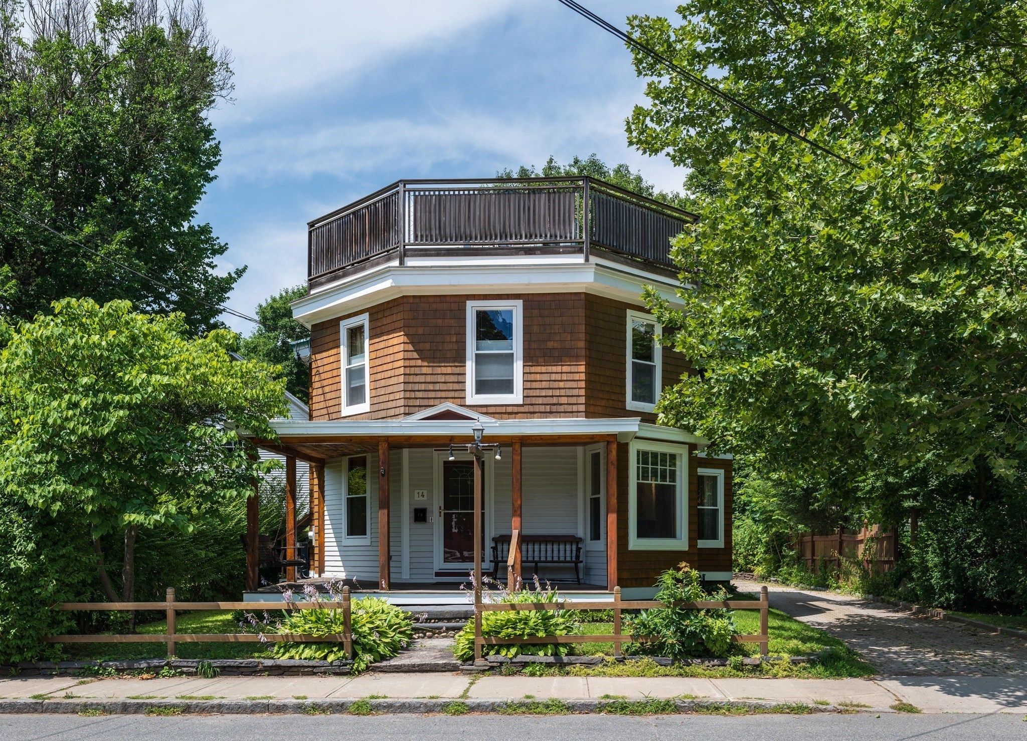 14 Main St, Shelburne, MA Photo #1