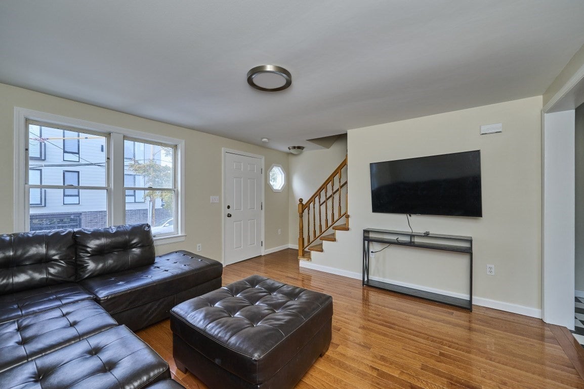 9 Wrentham St #9, Boston, MA Photo #1