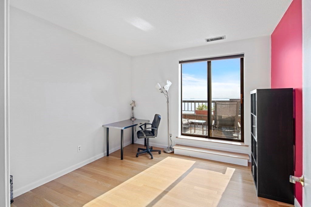 3 Seal Harbor Rd #PH33, Winthrop, MA, 3 Seal Harbor Rd #PH33, Winthrop, MA Photo #21