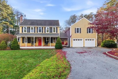 109 Great Pines Dr Mashpee MA 02649