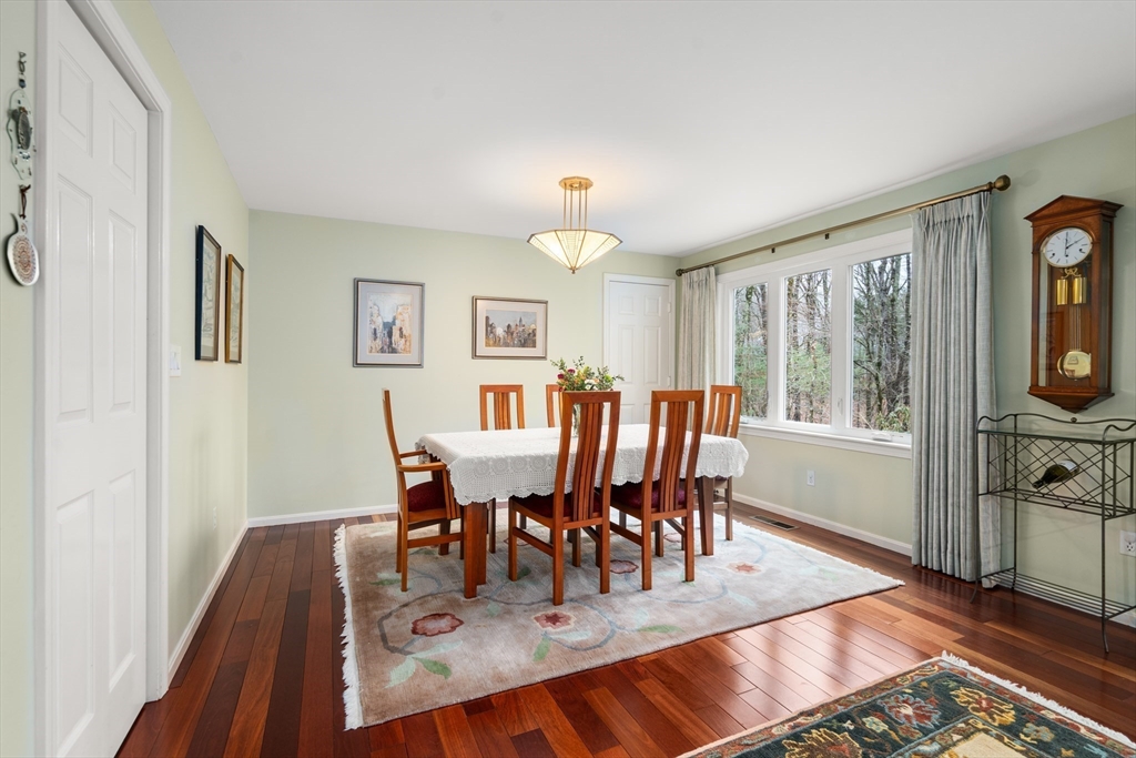 10 Steepletree Ln 10